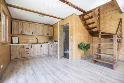 Dom drewniany 70m2 7ar widok na las   Radawa