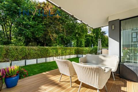 Apartament z ogrodem przy plaży w Jelitkowie