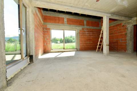 Dom wolnostojący 235 m2 z garażem, działka 800 m 
