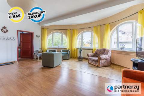 Dwa mieszkania 183 m2 w willi z widokiem na morze 