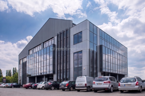 Lokal handlowo-usługowy 2530m2 w super lokalizacji