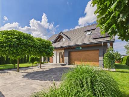Dom wolnostojący 5 pokoi 206m2