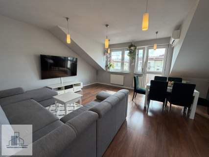 3 pokoje, duzy salon, balkon dodatkowe poddasze osiedle strzeżone
