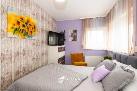 PRZY LESIE, Z OGRODEM 120m2, SZEREGOWIEC,PARKING
