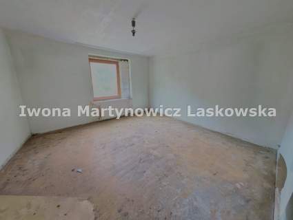 Mały dom na 7 - arowej działce, 3 pokoje - Ścinawa
