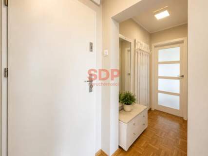 Zadbane mieszkanie w zielonej okolicy Loggia Ostatnie piętro