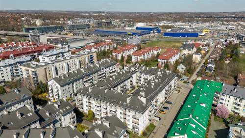 1-pokojowe z balkonem.