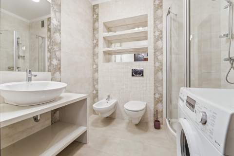 Jasne, komfortowe 54m2 na wynajem, duży balkon