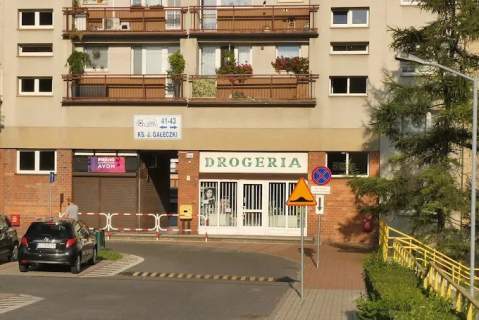 Chorzów Lokal użytkowy 40m2 na dużym osiedlu mieszkaniowym