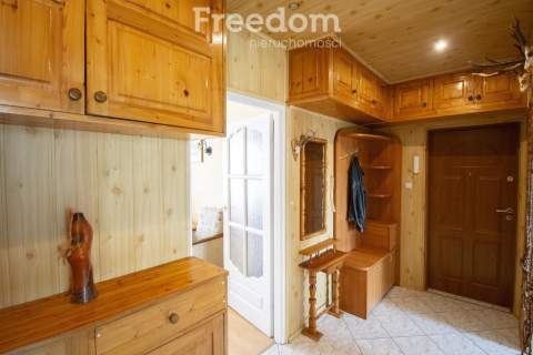 2 pokoje/osobna kuchnia/balkon /Os. Niepodległości
