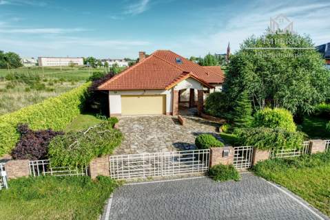 Dom 220 m Zblewo wysoki standard, ogród, garaż