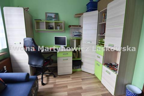 USTRONIE IV 4 POKOJOWE MIESZKANIE NA I PIĘTRZE.