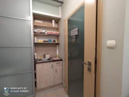 20m, gabinet w 45metrowym lokalu medycznycm.