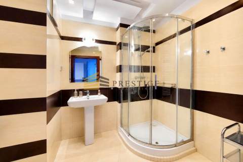 Luxury Apartment Big Terrace Garage Included