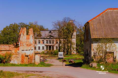 Zespół folwarczno-pałacowy na 17ha gruncie