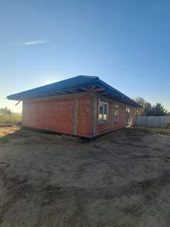 Dom parterowy o pow. 95.91m2, działka 530m2,Zduny