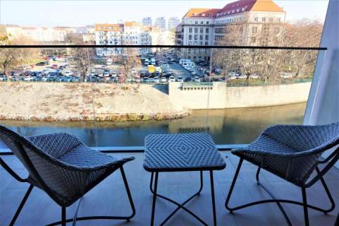 Apartament 2- pokojowy widok na rzekę centrum