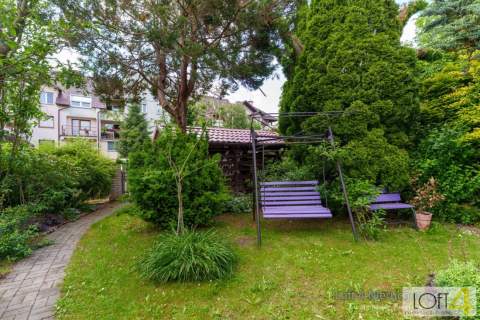 Dwupoziomowy apartament z ogrodem - osiedle Wólki