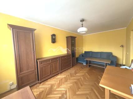 2 pokojowe, osobno kuchnia obok Un. Ekonomiczny