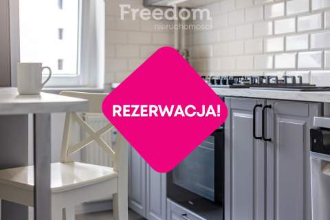 2 pokoje. Oddzielna kuchnia. Balkon