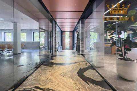 Na wynajem lokal 251m2 pod marki luksusowe, ścisłe centrum Warszawy