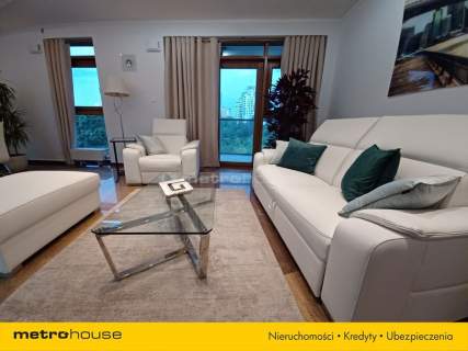 Apartament 64 m 3 minuty od metra Dw. Gdański