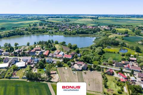Działka z linią brzegową jeziora Babin