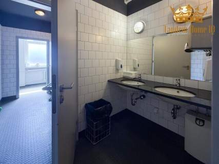 Do wynajmu biuro 40m2 w ścisłym centrum, metro, jedno pomieszczenie