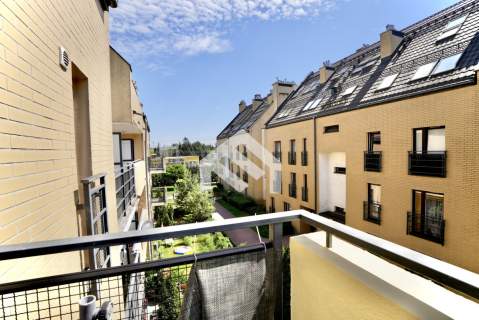 Kawalerka 27 m Balkon garaż PKP Gocławek