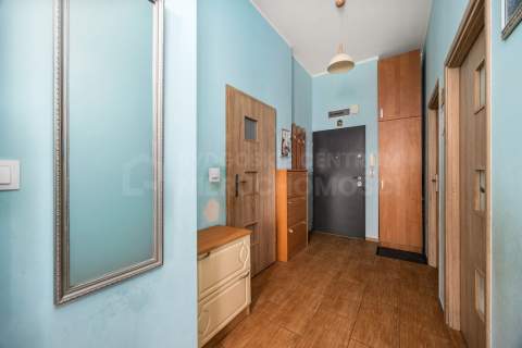 3 pokoje 49 m duży balkon Winda 2014 r.