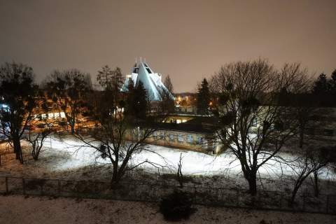 KAWALERKA UL. SŁOWIAŃSKA Z DUŻYM BALKONEM