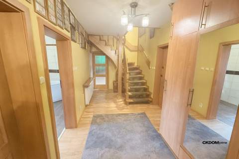DOM 160 m Na Działce 2,5 HA Rudki, gm. Szydłów