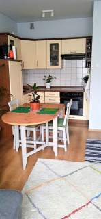 Saska Kępa, 2 pokoje, balkon, kom. m.postojowe