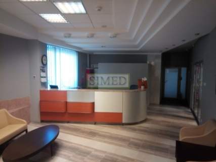 Dostep24h,recepcja,ochrona,parking,widne,wys.3m