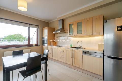 Apartament z tarasem i panoramą przy Poznańskiej