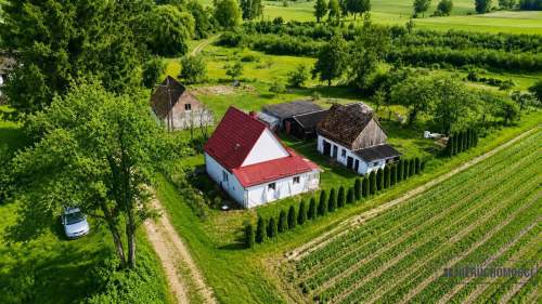 Urokliwy dom na wsi - Kurowo gm. Bobolice.
