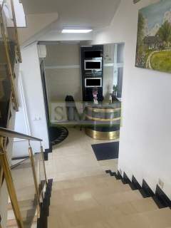 Wysoki standard,recepcja,dostęp24h,parking,ochrona