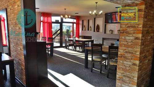 Wyposażona restauracja nad morzem