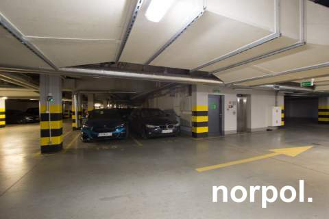 Nowoczesne mieszkanie z loggią i tarasem / Modern apartment with...
