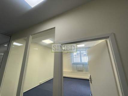 Wysoki standard,recepcja,dostęp24h,parking,ochrona