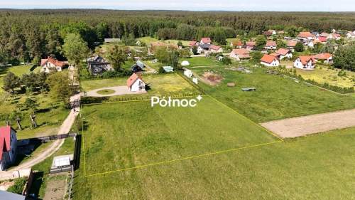 Regiel, duża działka budowlana w spokojnej okolicy