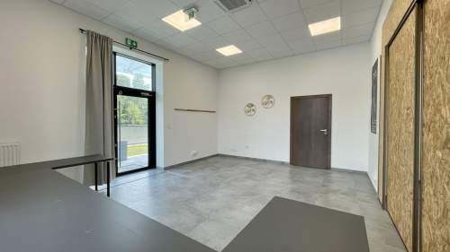 CARPATIA - Lokal 103 m - parter szklana witryna
