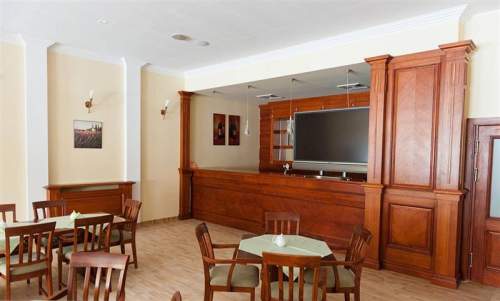 Piękny Hotel, Dom Opieki Bez Prowizji