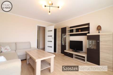 1 piętro na Tysiącleciu z balkonem i nową łazienką
