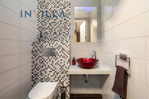 Dwupoziomowy apartament z widokiem na morze