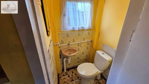 105000 DOM ROD 25/300 m2 dom nad jeziorem 