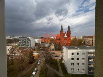 Rozkładowe mieszkanie z balkonem, otwartym widokiem i blisko...