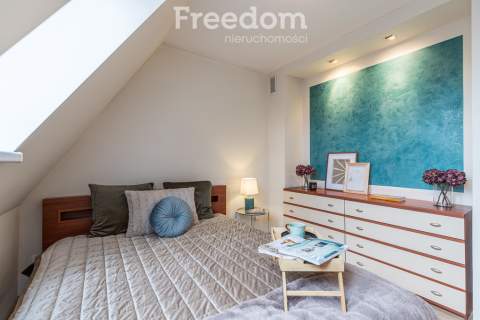 5 pokoi dwupoziomowe komórka balkon