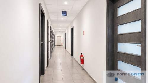Lokal użytkowy pod biuro przy Balicach, parking
