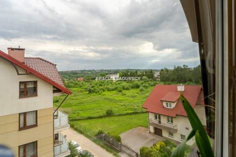 2-poziomowe 65 m Ul. Krakowska Granica Krakowa